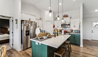 1819 8th Ave SE, Altoona, IA 50009