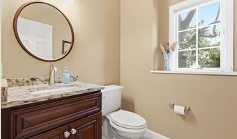 3 Connor Ln, Barrington, RI 02806