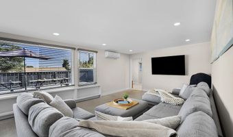 6784 Alamo Way, La Mesa, CA 91942