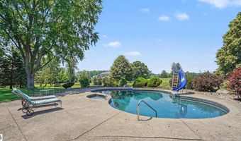 115 Golfside Dr, Alma, MI 48801