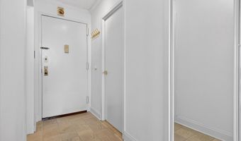 5225 POOKS HILL Rd 715N, Bethesda, MD 20814