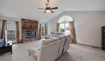2371 Riverbluff Dr, Arnold, MO 63010