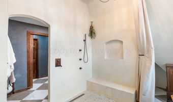 907 BROADMOOR St, Amarillo, TX 79106