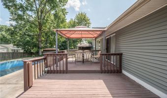 2211 Penny Ln, Austintown, OH 44515