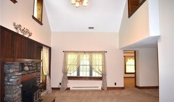 2071 Dewey Rd, Ashtabula, OH 44004