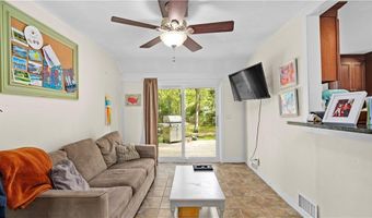 689 Middle Rd, East Greenwich, RI 02818
