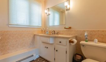 33 Carriage Way, North Providence, RI 02904
