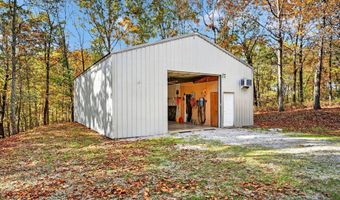 1026 Captain Ave, Aurora, MO 65605