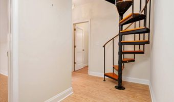 3 CHESTER Ave, Annapolis, MD 21403