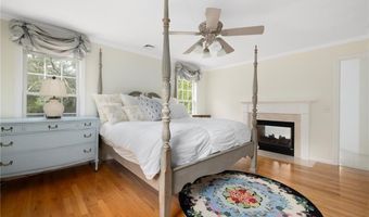 150 Delta Dr, North Kingstown, RI 02874