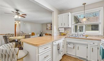8582 134th St W, Apple Valley, MN 55124