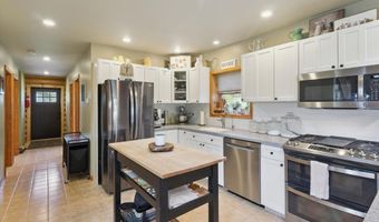 1510 Luce Ct, Alma, MI 48801