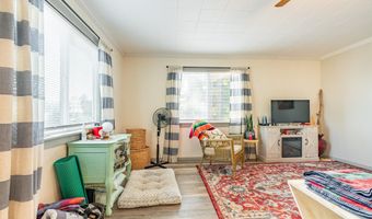 97799 Hanscam Ln, Brookings, OR 97415