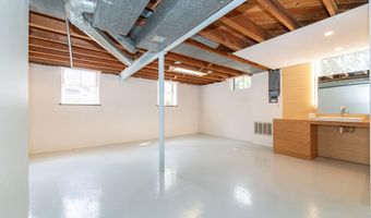 827 Westwood Ave, Ann Arbor, MI 48103