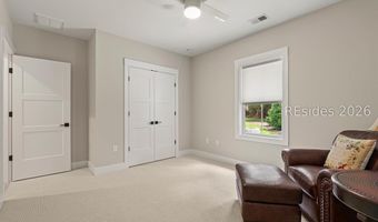 24 Alumni Rd, Beaufort, SC 29907