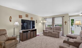2421 Yorkshire Cir, Ames, IA 50010