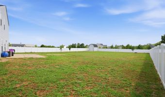 881 Ashbury Ln, Ayden, NC 28513