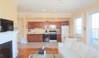398 Wolcott Ave 4, Middletown, RI 02842