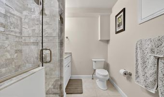 900 24TH St NW #L, Washington, DC 20037