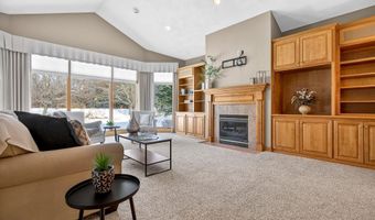 4351 N SUGAR MAPLE Ln, Appleton, WI 54913