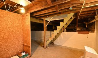 8422 RADFORD Ave, Alexandria, VA 22309