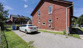 8 Lawrence St, Cumberland, RI 02864