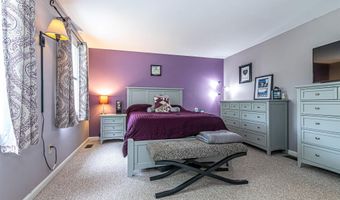 33 Merrimack Rd C, Amherst, NH 03031