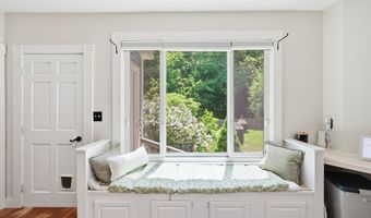 207 Dodge St, Beverly, MA 01915