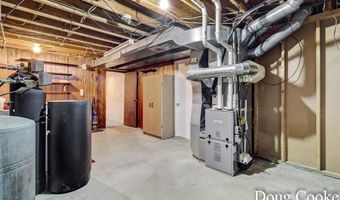 10574 88th Ave, Allendale, MI 49401