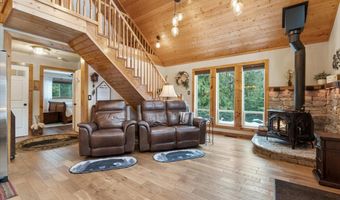 220 Old Maid Rd, Bayview, ID 83803