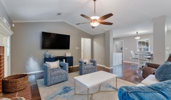 509 Sharon Oaks Ct, Benton, AR 72019