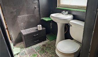 1321 1323 Bingham St, Airville, PA 15203