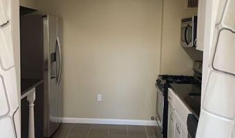 1225 MARTHA CUSTIS Dr 516, Alexandria, VA 22302