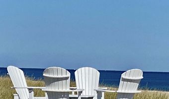 74 Goetze St, Bay Head, NJ 08742