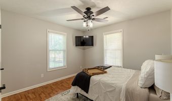224 WILLOW Dr, Adamsville, TN 38310