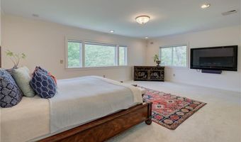 23 Pine Top Rd, Barrington, RI 02806