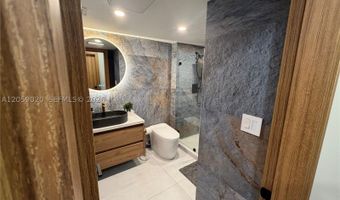3701 N Country Club Dr 1209, Aventura, FL 33180