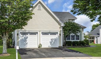 7 Woodlake Ct, Barnegat, NJ 08005