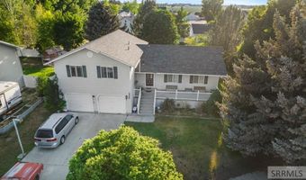 2375 Clover Ln, Blackfoot, ID 83221