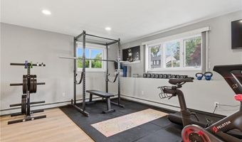 12 Pat Dr, Lincoln, RI 02865