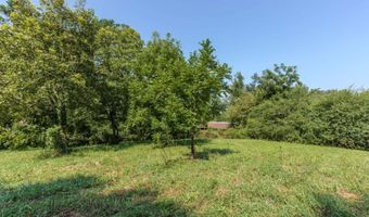 933 Alto Mud Creek Rd, Alto, GA 30510