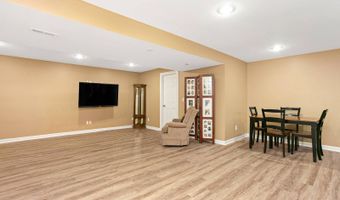 1007 Pembrooke Dr, Bardstown, KY 40004