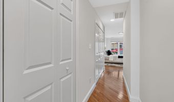 334 COMMERCE St, Alexandria, VA 22314