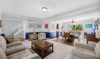 106 Hollyleaf Dr, Ballwin, MO 63021