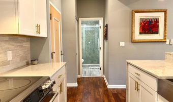 2111 WISCONSIN Ave NW 710, Washington, DC 20007