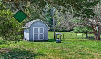 230 Cherry Ln, Bastian, VA 24314