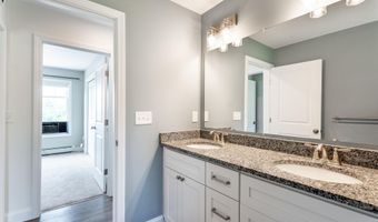 1 Estes Dr, Standish, ME 04085