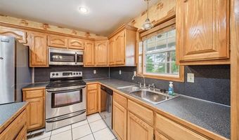 768 E Main St, Adair, OK 74330