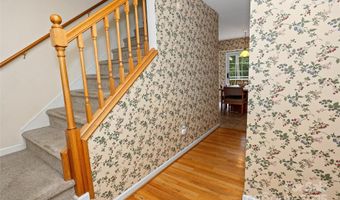 6 Oak Grove Rd, Arden, NC 28704