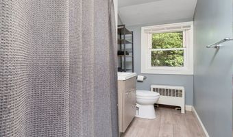 12 Sydney Ln, Cromwell, CT 06416